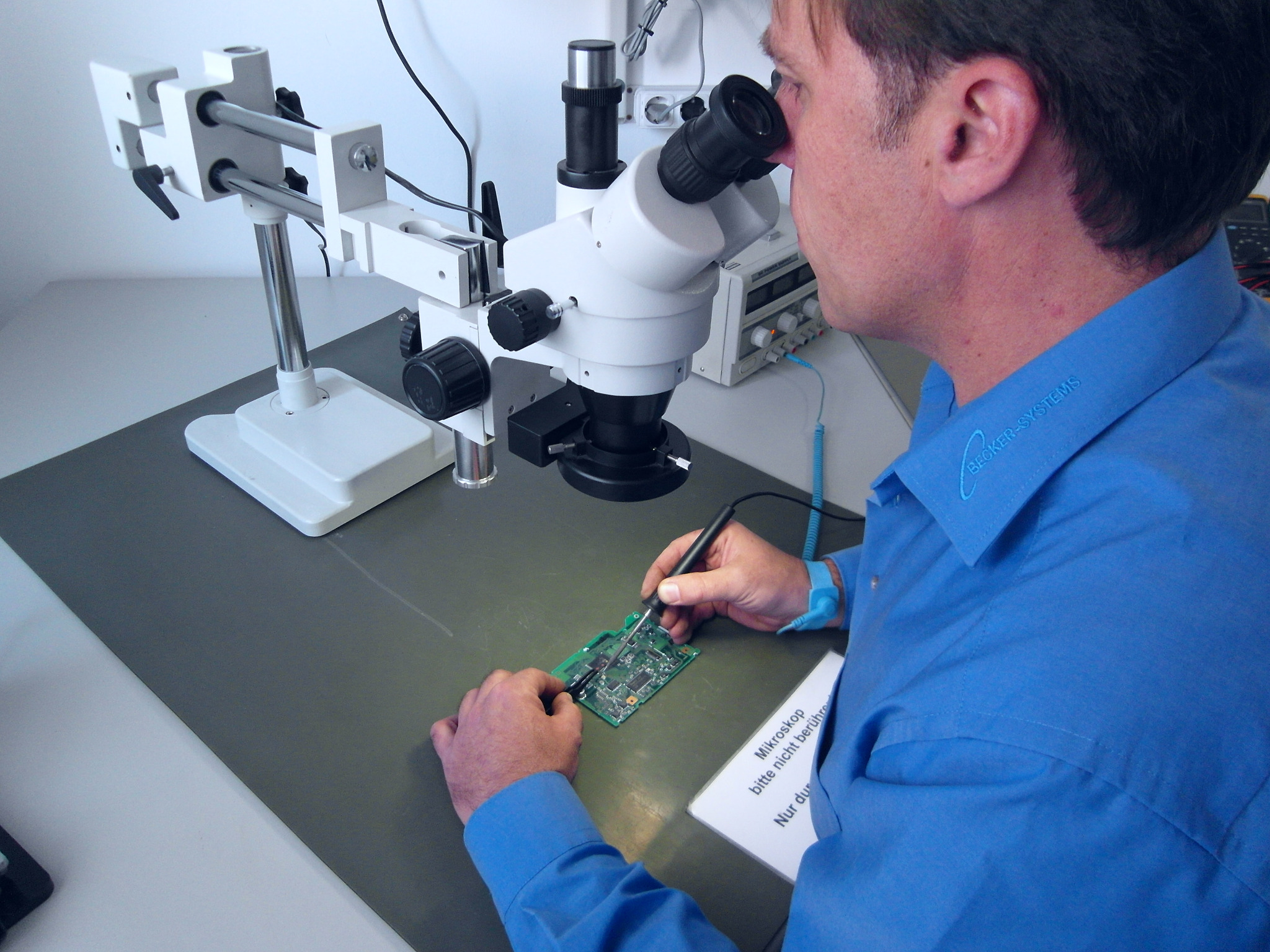 BECKER-SYSTEMS Electronics Laboratory